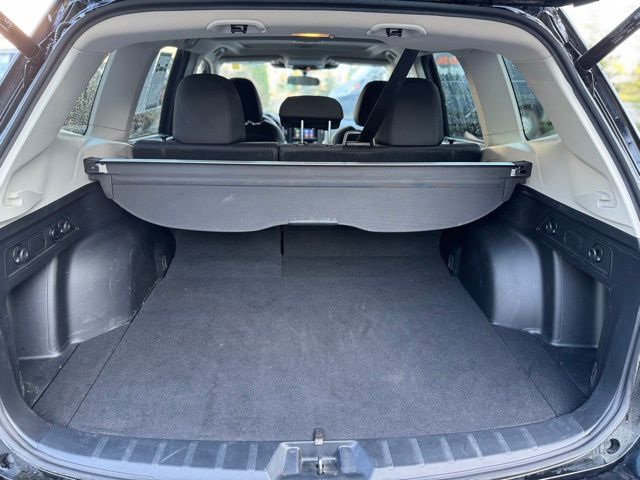 2023 SUBARU FORESTER - Image 10