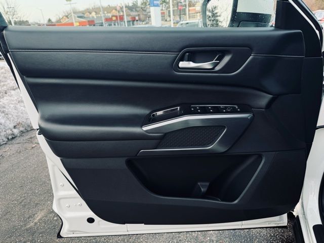 2023 NISSAN PATHFINDER - Image 12