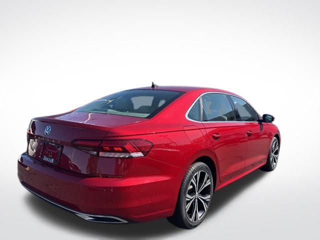 2020 Volkswagen Passat 2.0T SEL photo 4