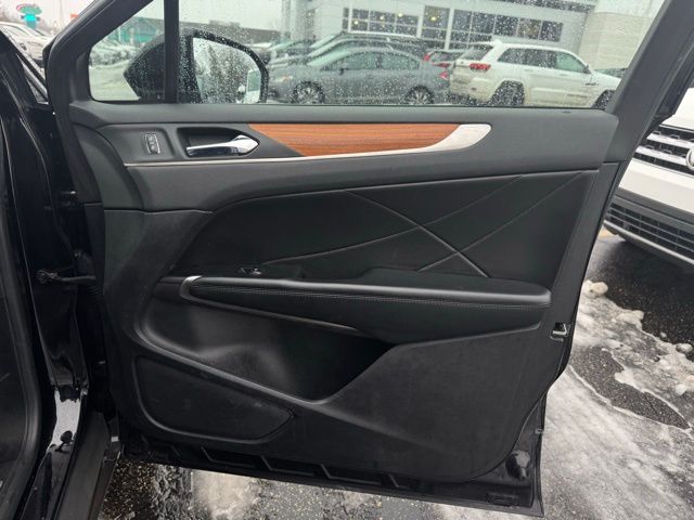 2019 LINCOLN MKC - Image 14