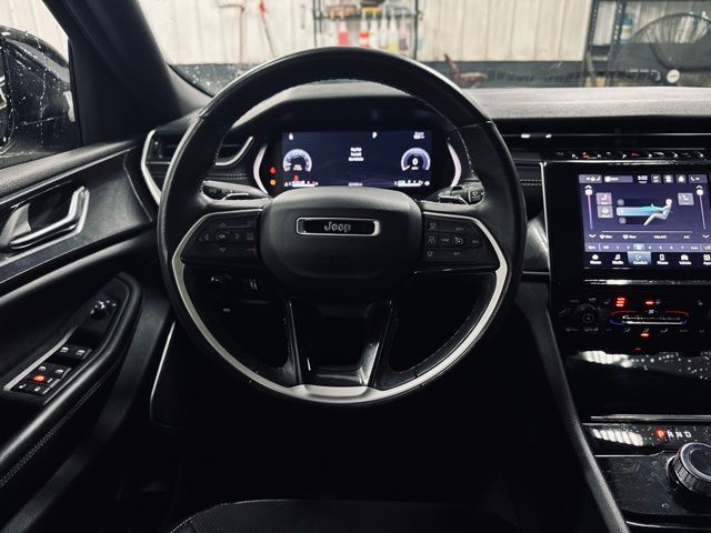 2022 JEEP GRAND CHEROKEE - Image 24