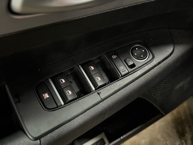 2024 KIA FORTE - Image 12