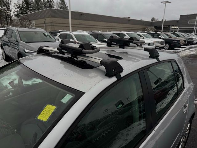 2008 Volkswagen Rabbit photo 2