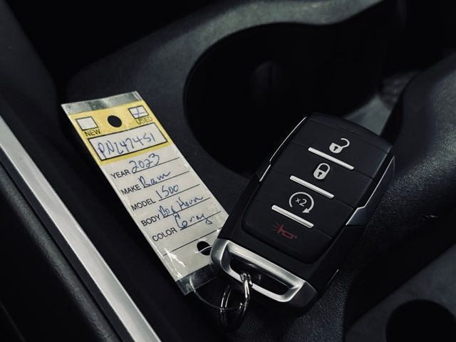 2023 RAM 1500 - Image 32