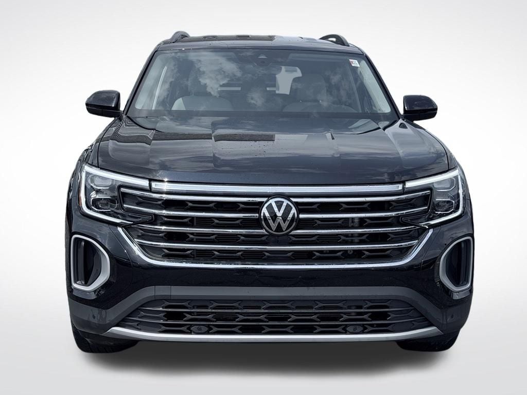 Used 2025 Volkswagen Atlas 2.0T SE w/Technology SUV