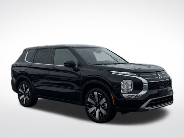 2025 MITSUBISHI OUTLANDER - Image 4