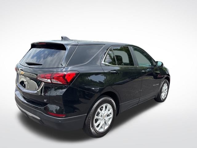 2022 Chevrolet Equinox LT photo 4