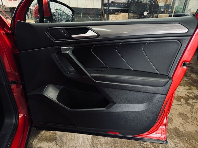 2022 VOLKSWAGEN TIGUAN - Image 13