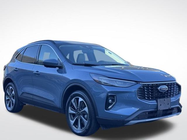 2023 Ford Escape Platinum photo 3