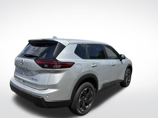 2024 Nissan Rogue SV AWD photo 4