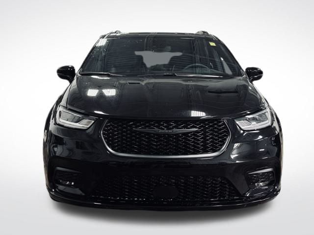 2025 CHRYSLER PACIFICA - Image 4