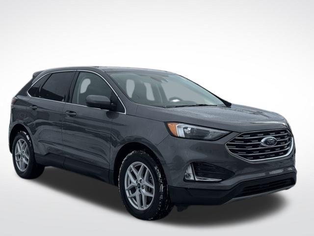 2022 Ford Edge SEL photo 3