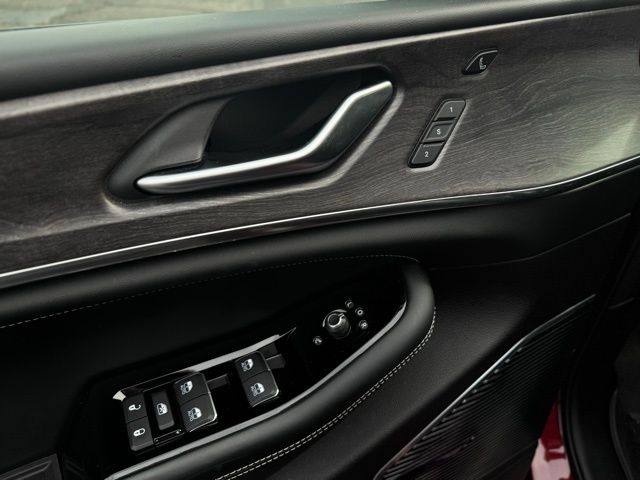 2022 JEEP GRAND CHEROKEE - Image 16