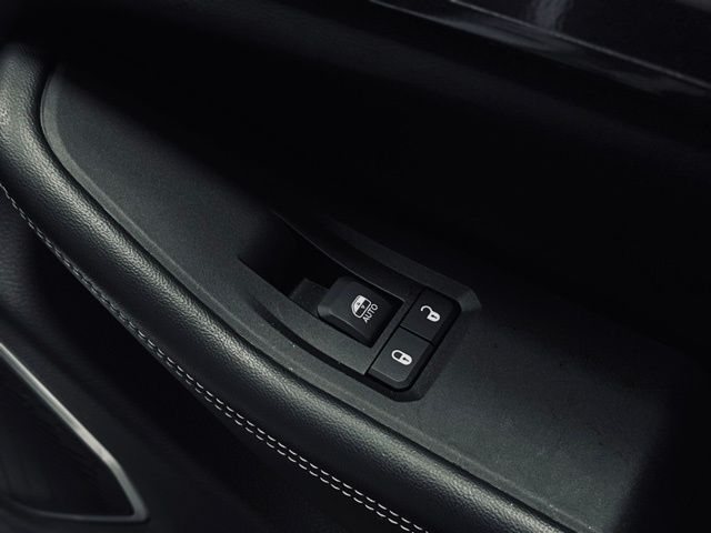 2022 JEEP GRAND CHEROKEE - Image 15