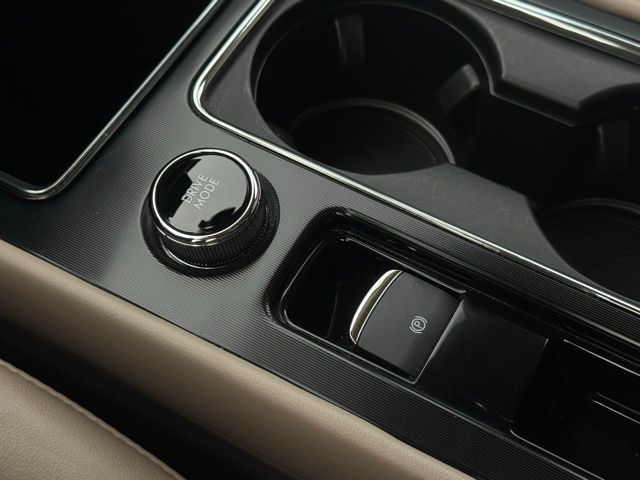 2022 LINCOLN CORSAIR - Image 32