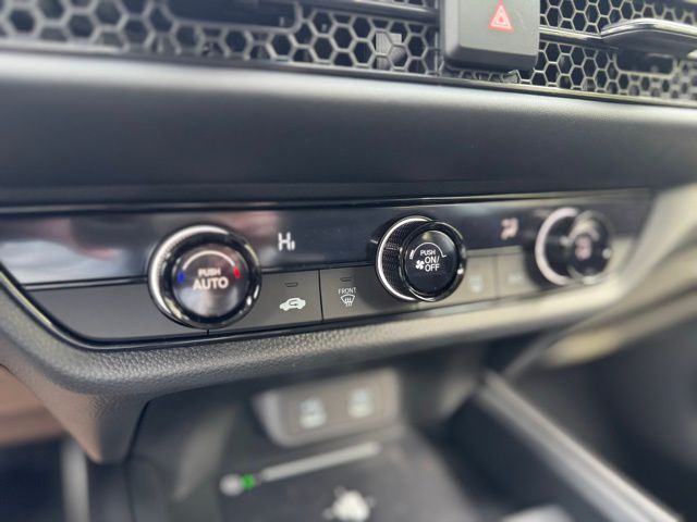 2026 Honda HR-V LX - Photo 30