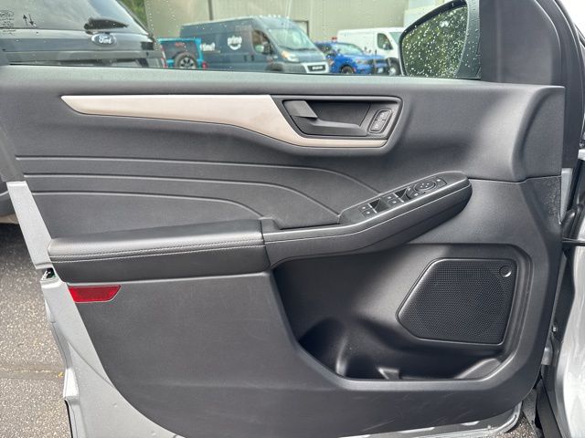 2022 FORD ESCAPE - Image 15