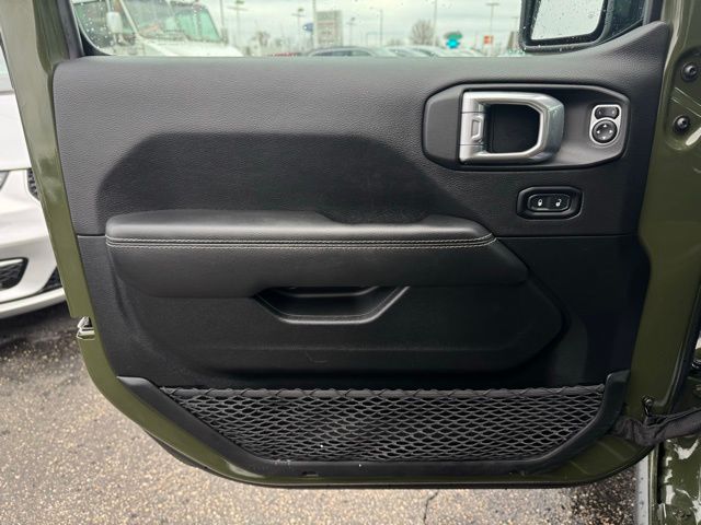 2021 JEEP WRANGLER - Image 13