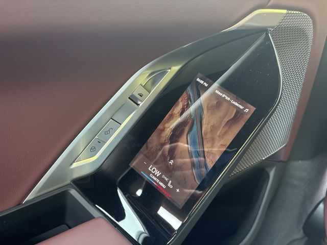 2025 BMW 740I - Image 18