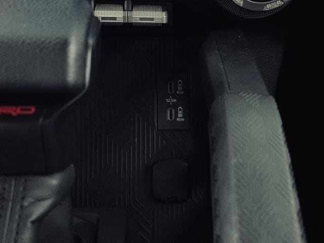 2025 TOYOTA 4RUNNER - Image 33