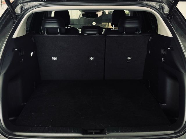 2025 MAZDA CX-50 - Image 10