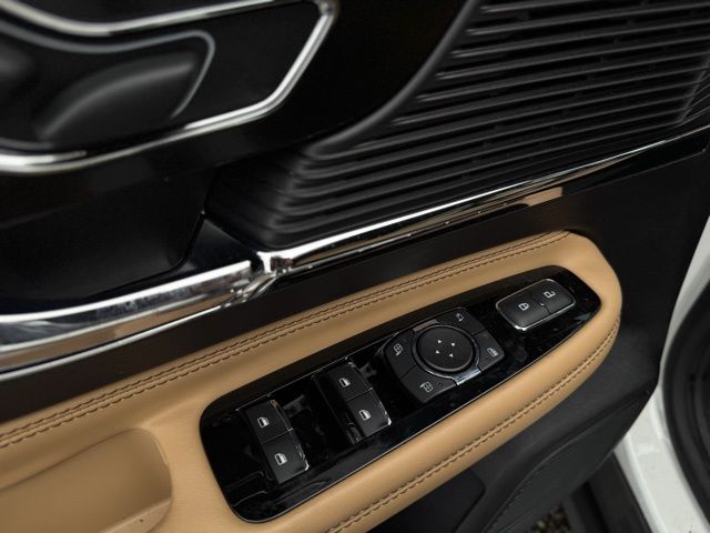 2022 LINCOLN CORSAIR - Image 15