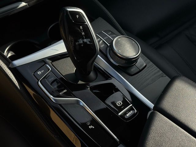 2023 BMW 540I - Image 32