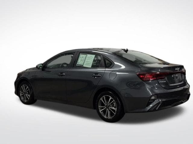 2024 KIA FORTE - Image 9