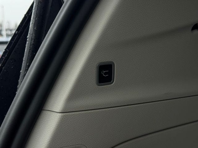 2024 CHRYSLER PACIFICA - Image 10