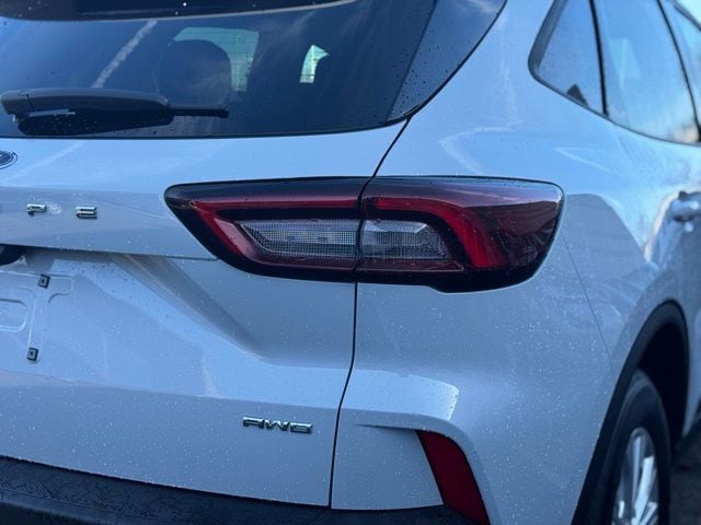 2025 FORD ESCAPE - Image 10