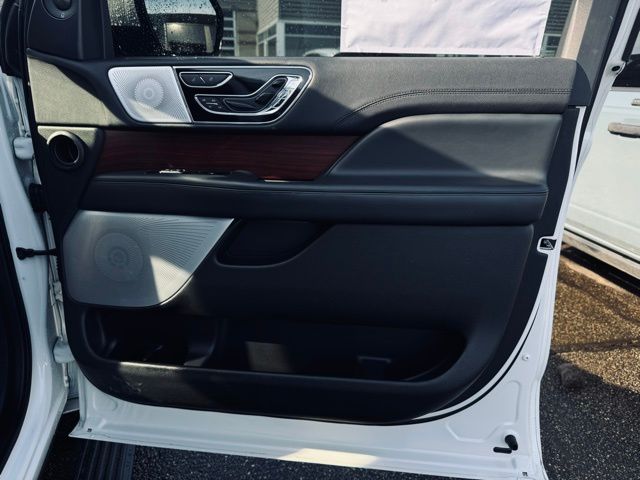 2022 LINCOLN NAVIGATOR - Image 16
