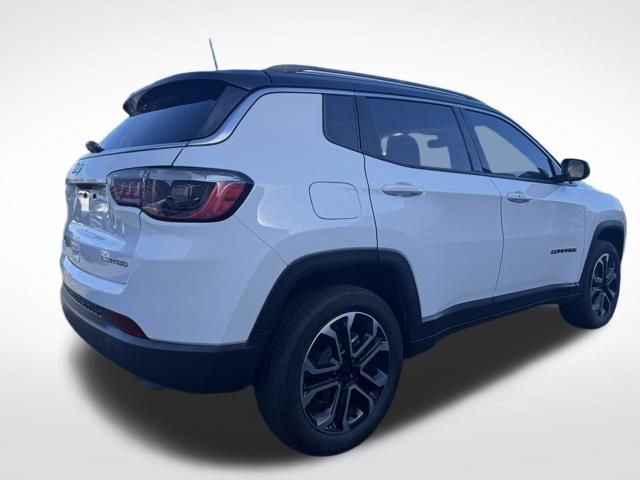 2022 Jeep Compass Limited photo 2