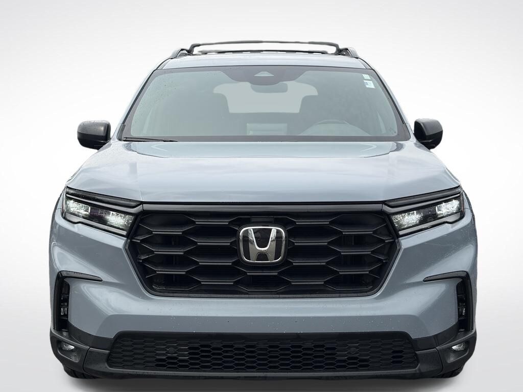 Used 2025 Honda Pilot Sport SUV