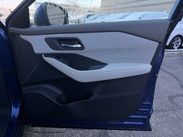 2023 NISSAN ROGUE - Image 13