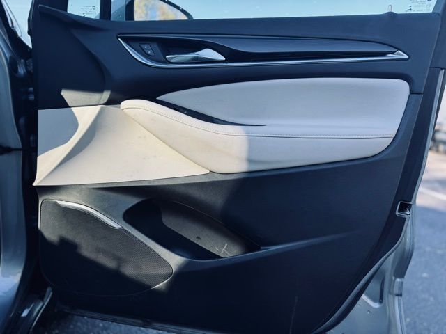2023 BUICK ENCLAVE - Image 13