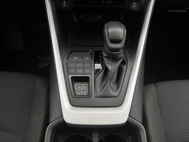 2024 TOYOTA RAV4 - Image 27