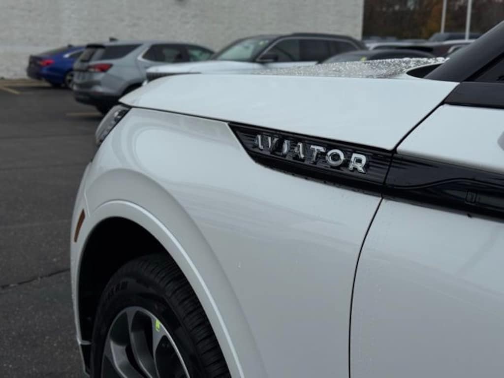 New 2026 Lincoln Aviator Premiere SUV