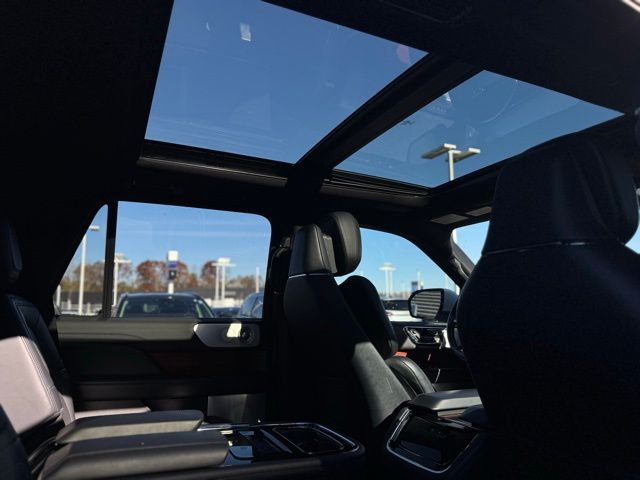 2022 LINCOLN NAVIGATOR - Image 28