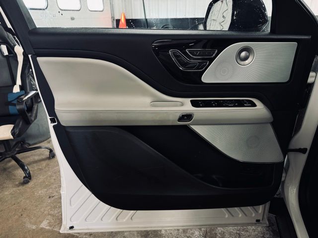 2025 LINCOLN AVIATOR - Image 13
