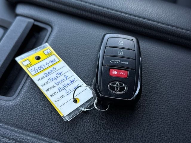 2025 TOYOTA GRAND HIGHLANDER - Image 37