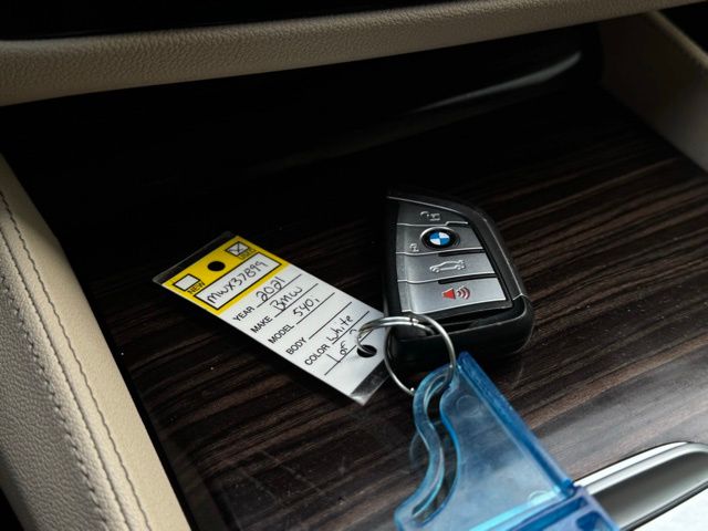 2021 BMW 540I - Image 36