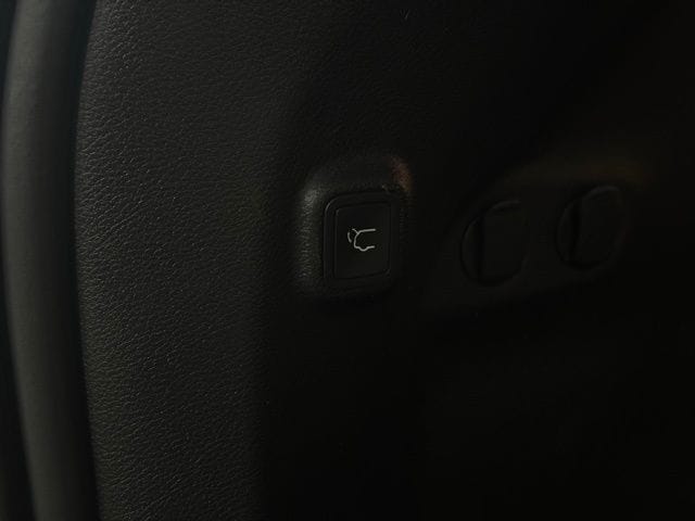 2022 JEEP CHEROKEE - Image 13