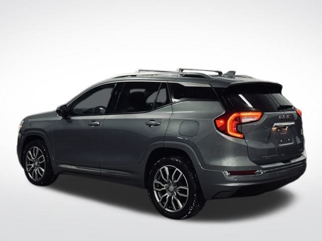 2023 GMC TERRAIN - Image 9
