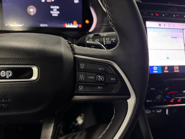 2023 JEEP GRAND CHEROKEE L - Image 31