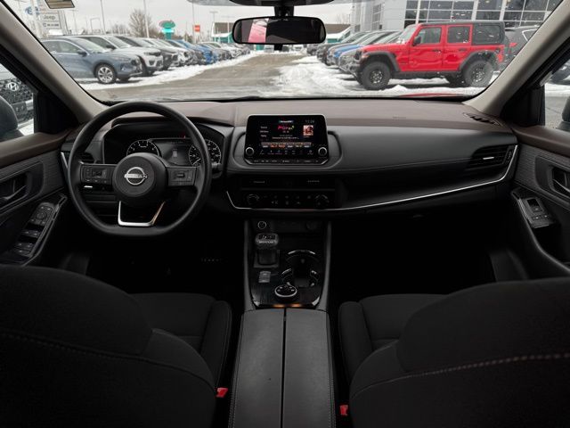 2023 NISSAN ROGUE - Image 18