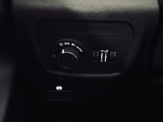 2023 JEEP GRAND CHEROKEE - Image 29