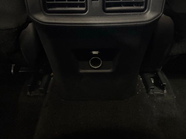 2024 TOYOTA RAV4 - Image 18