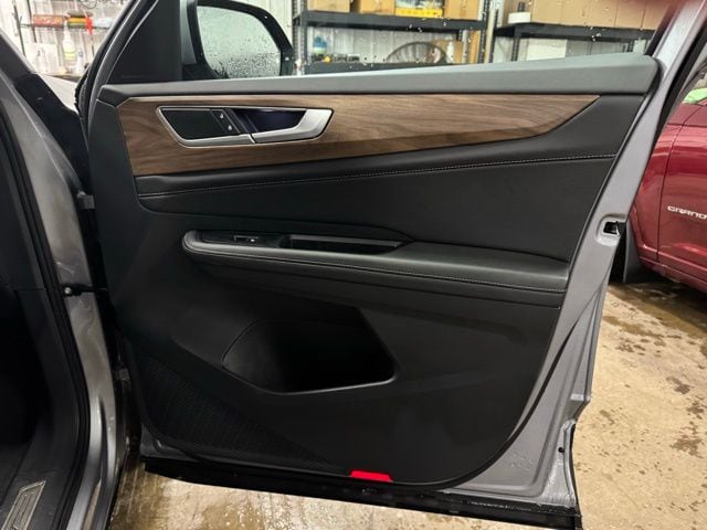 2025 VOLKSWAGEN ATLAS - Image 13