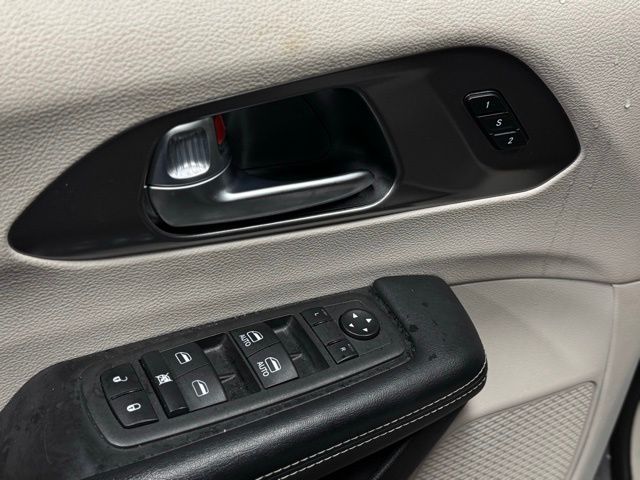 2022 CHRYSLER PACIFICA - Image 14
