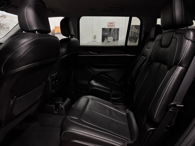 2023 JEEP GRAND CHEROKEE L - Image 19